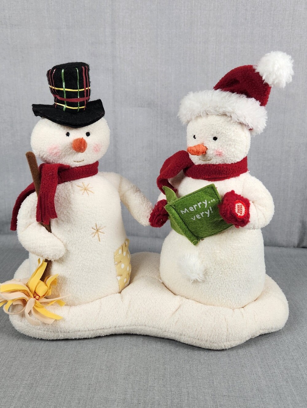 Hallmark Jingle Pals 2003 Singing We Wish You A Merry Christmas Automated Works